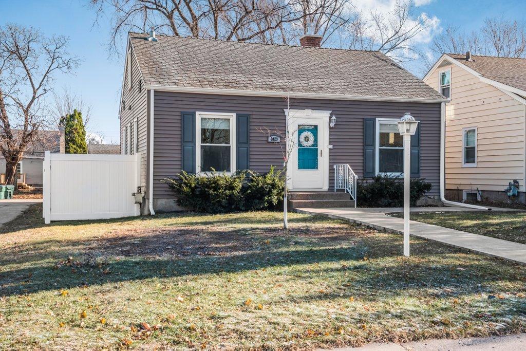 Photo of 3029 Idaho Avenue S, Saint Louis Park, MN 55426 (MLS # 7160528)
