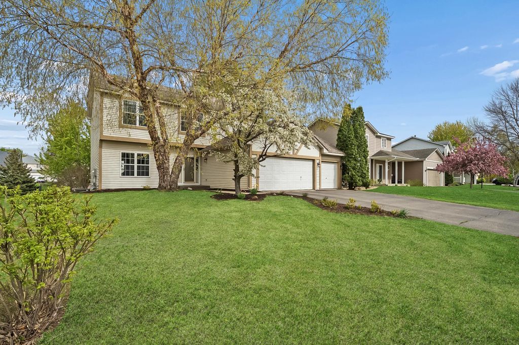 Photo of 221 Butternut Circle, Carver, MN 55315 (MLS # 7071952)