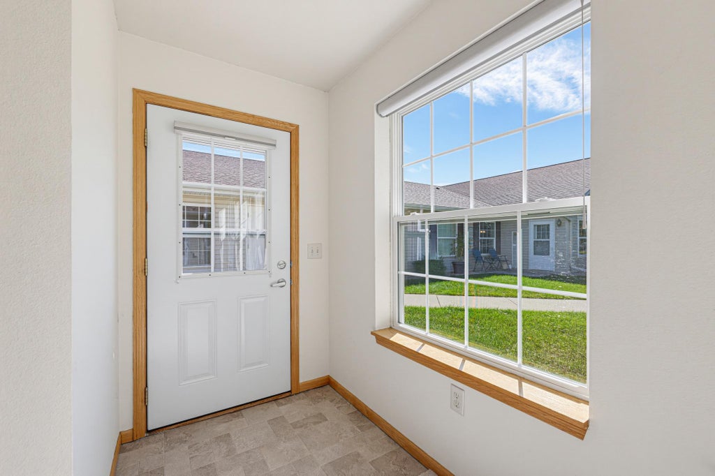 Photo of 1085 Dale Street SW #115, Hutchinson, MN 55350 (MLS # 7145826)
