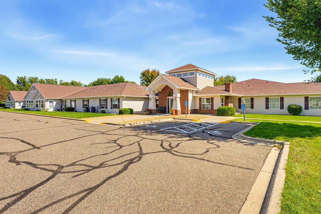 Photo of 1085 Dale Street SW #115, Hutchinson, MN 55350 (MLS # 7145826)