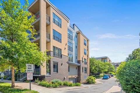 2566 Ellis Avenue 103 Saint Paul MN 55114