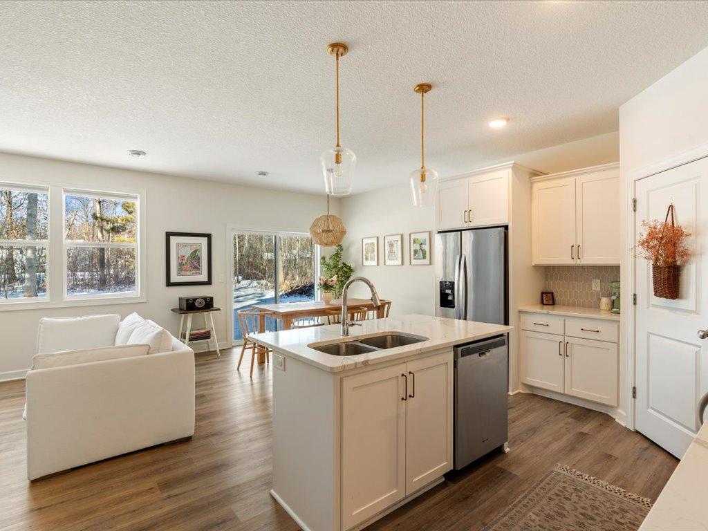 4882 Emily Road