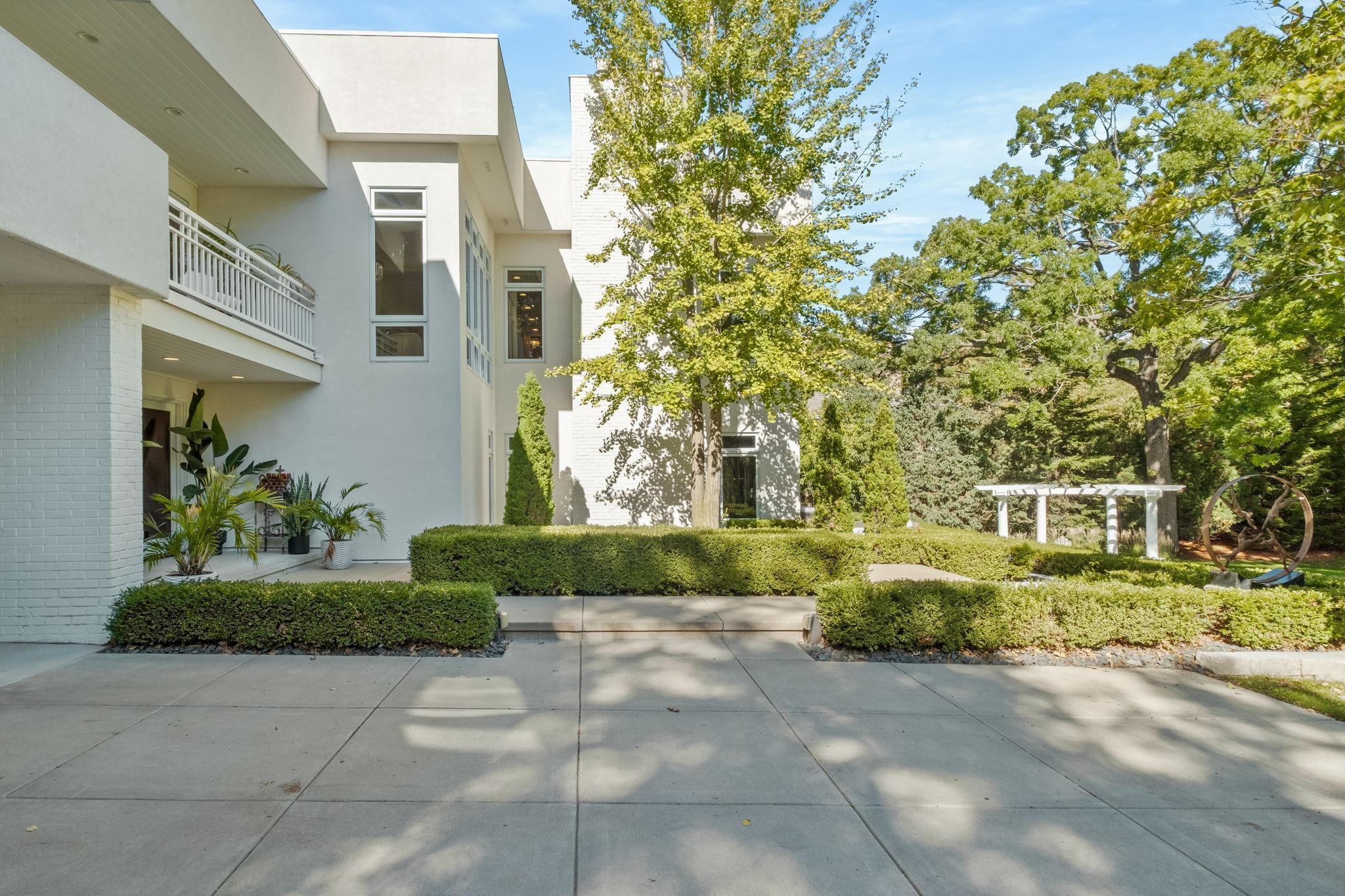 6425 Indian Hills Road