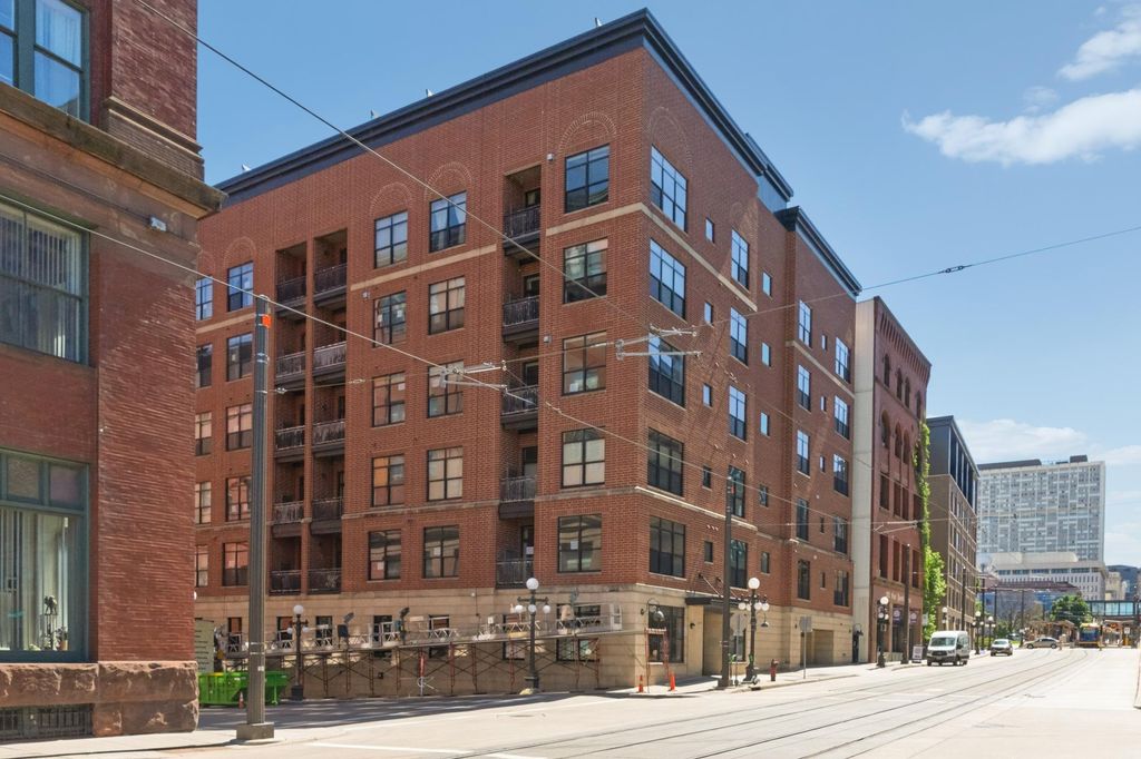 Photo of 270 4th Street E #309, Saint Paul, MN 55101 (MLS # 7067564)
