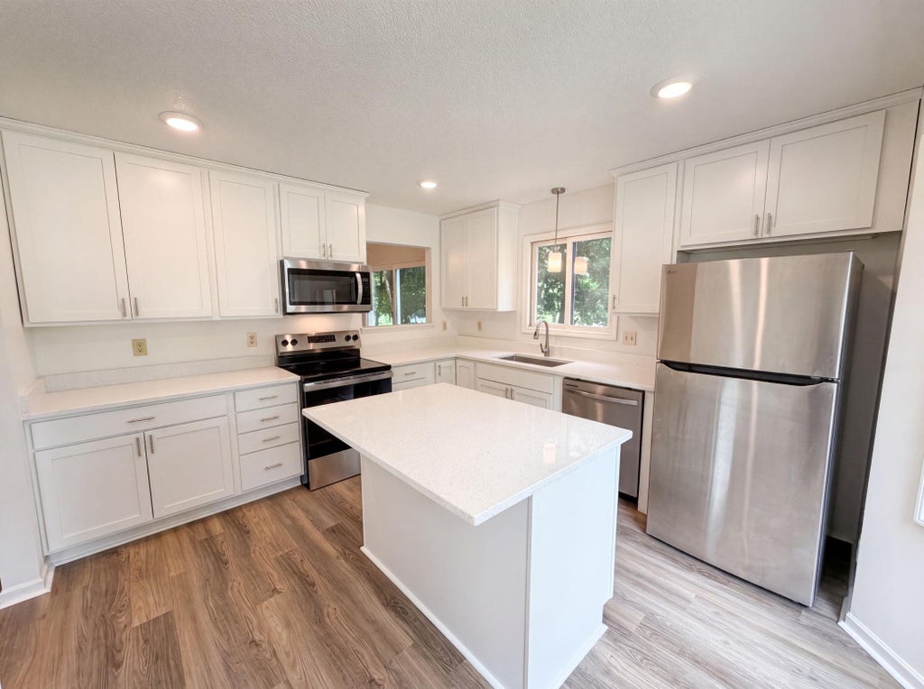 Photo of 2601 Setter Circle, Mound, MN 55364 (MLS # 7116129)