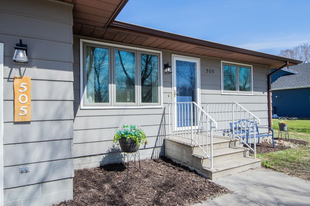 Photo of 505 8th Avenue SE, Barnesville, MN 56514 (MLS # 7055739)