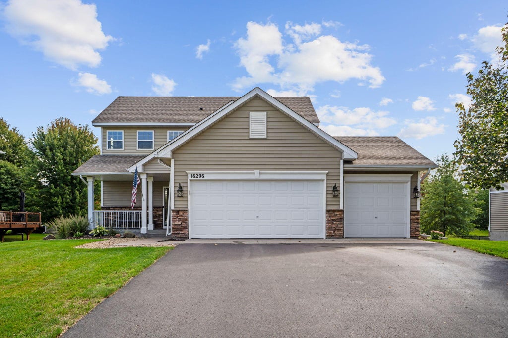 Photo of 16296 Fallbrook Drive, Lakeville, MN 55044 (MLS # 7163596)
