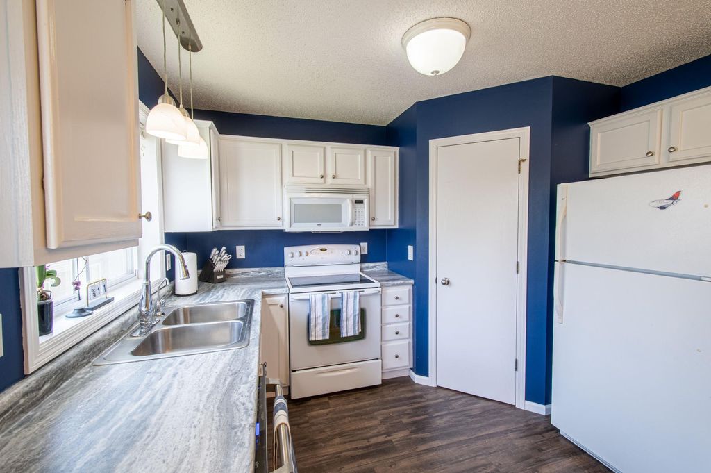 Photo of 445 Tanager Path, Mankato, MN 56001 (MLS # 7075521)