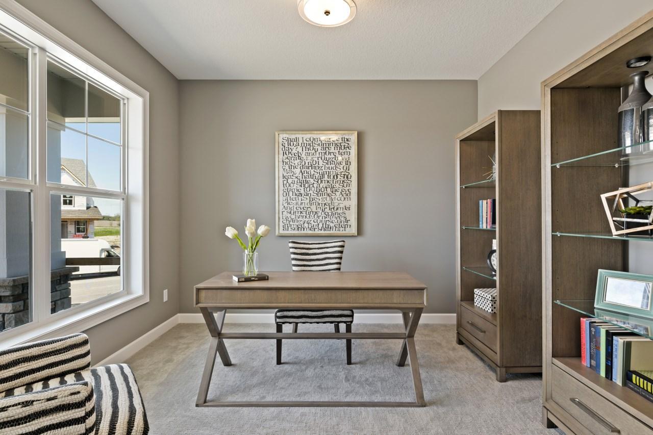 3660 Knightsbridge Lane N