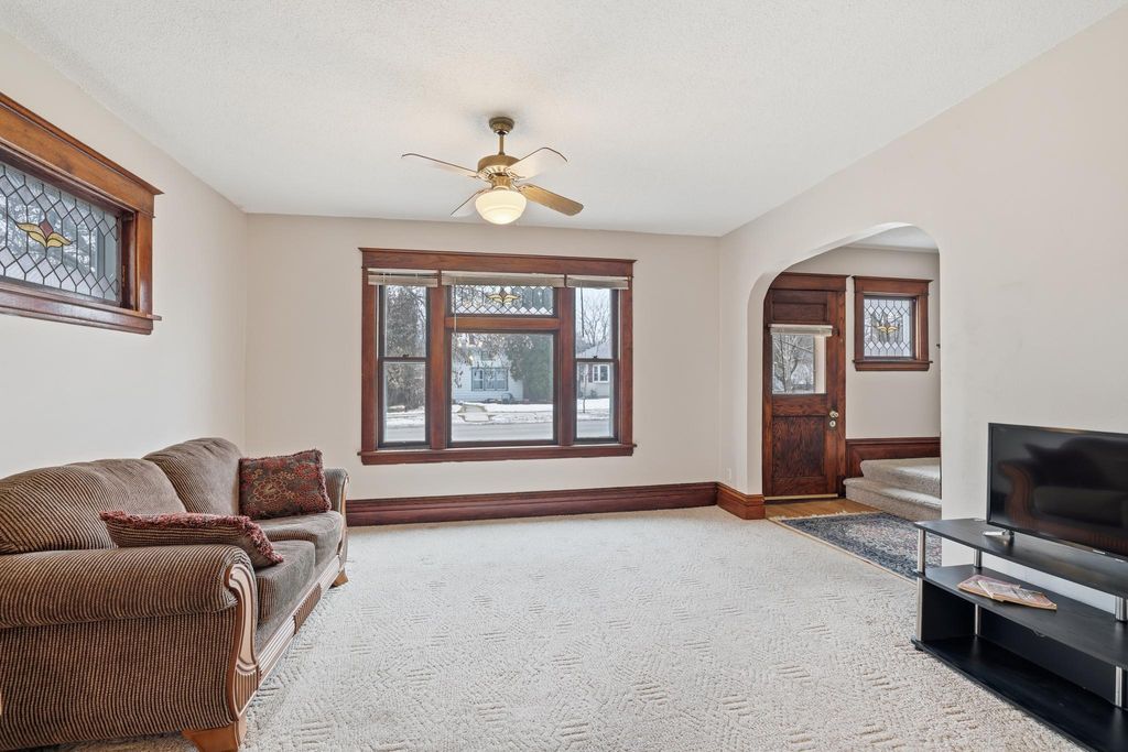 Photo of 1209 Juno Avenue, Saint Paul, MN 55116 (MLS # 7018856)