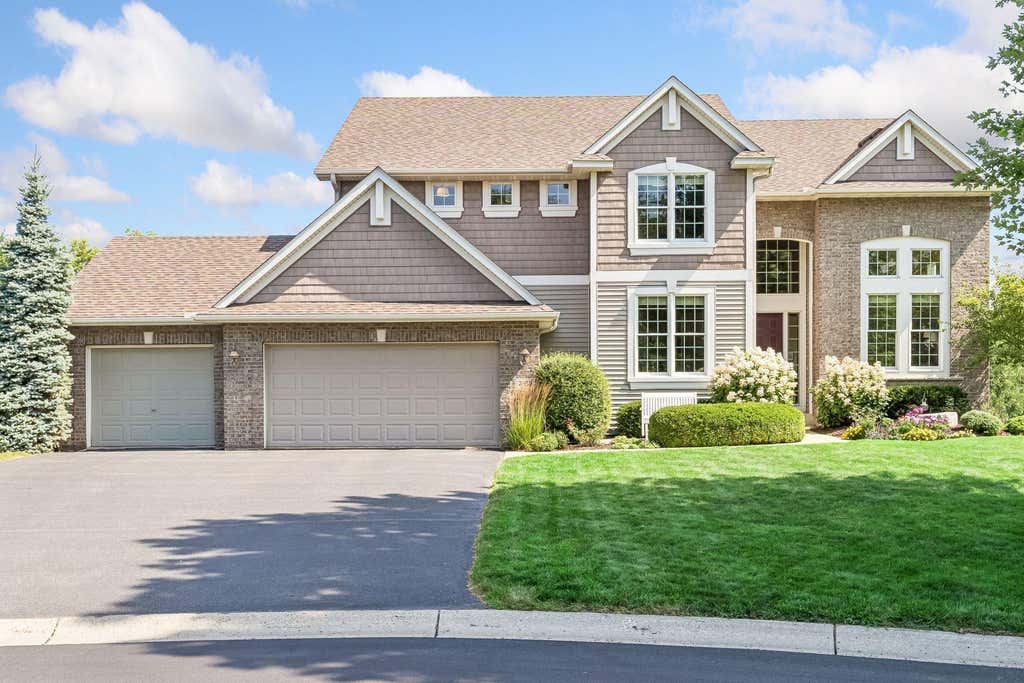 Photo of 7569 Ridgeview Point, Chanhassen, MN 55317 (MLS # 7105077)