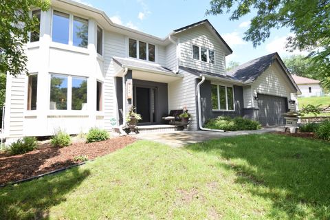 112 Innsbrook Lane Burnsville MN 55306