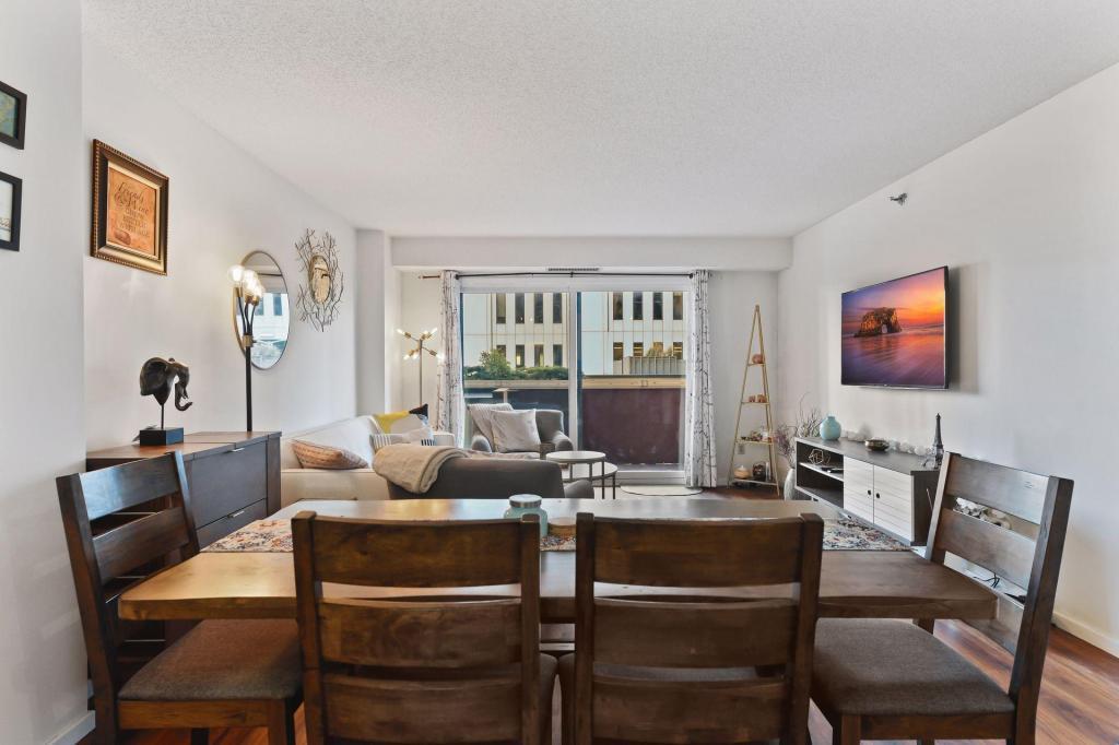 121 Washington Avenue S 305