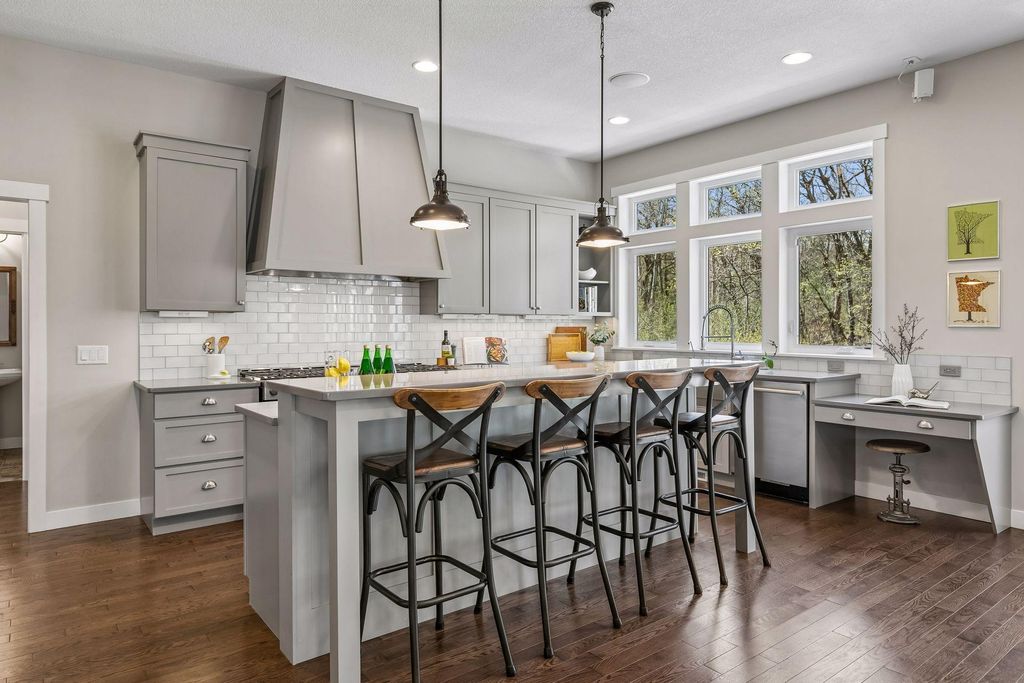 Photo of 8700 Eagle Creek Boulevard, Shakopee, MN 55379 (MLS # 7028704)