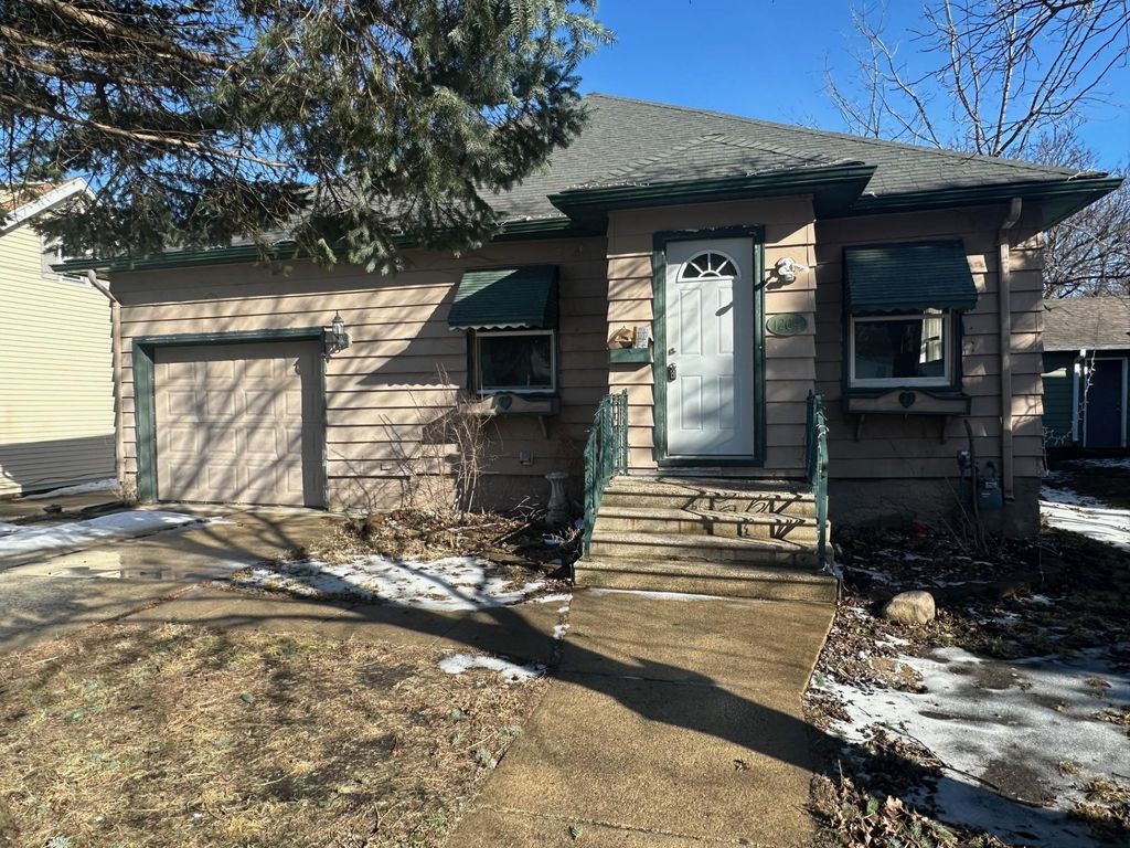 Photo of 1204 2nd Avenue NW, Austin, MN 55912 (MLS # 7042696)