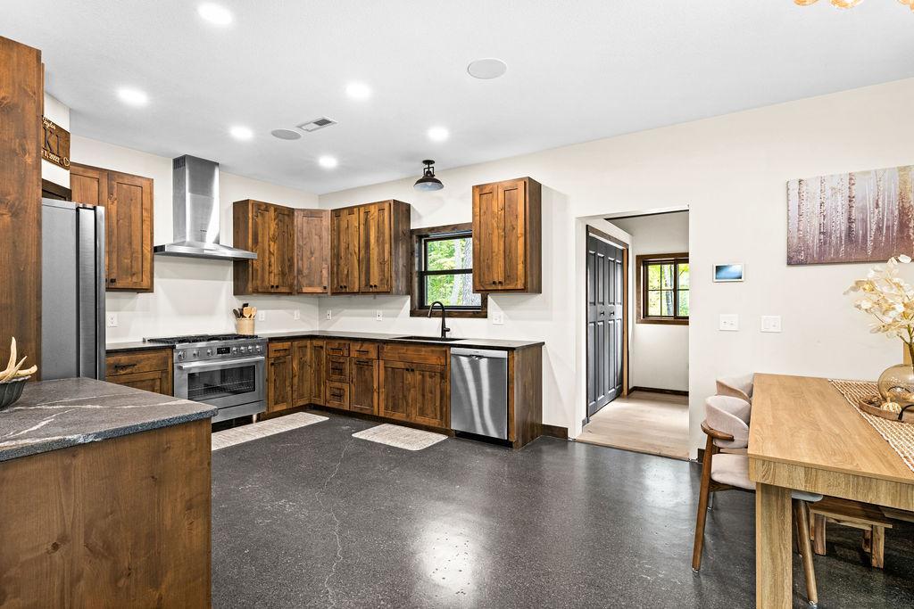 20517 Woodland Heights Drive