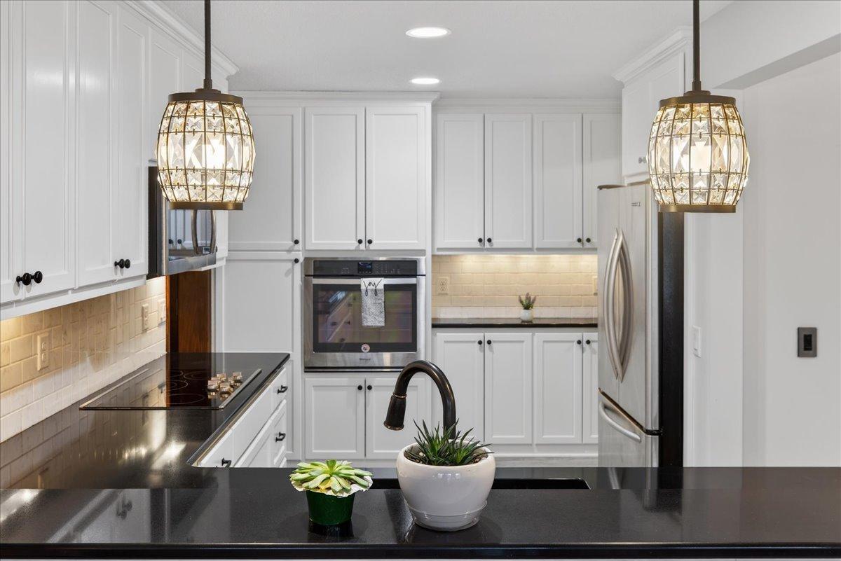 9550 Collegeview Road 218