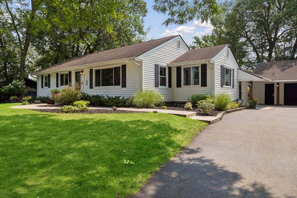 Photo of 17901 Covington Road, Minnetonka, MN 55345 (MLS # 7125319)