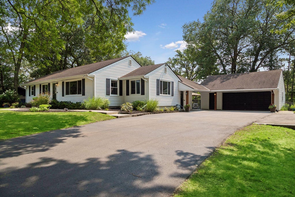 Photo of 17901 Covington Road, Minnetonka, MN 55345 (MLS # 7125319)