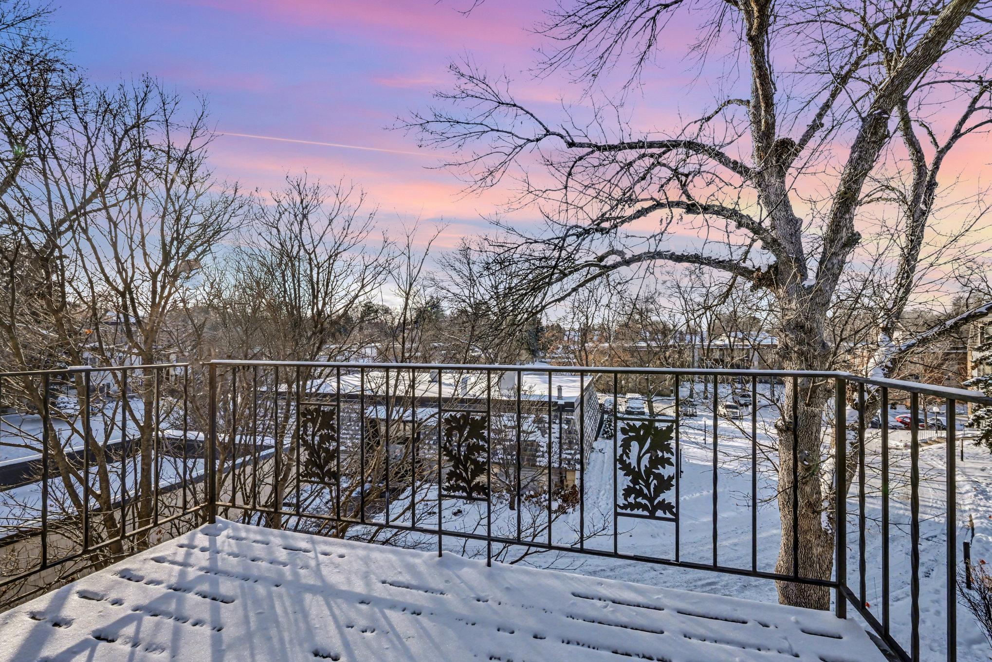 183 Little Canada Road E 302