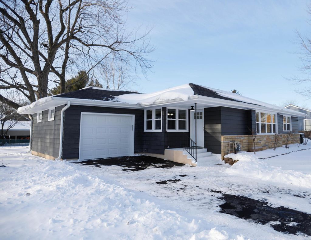 Photo of 20685 Holiday Avenue, Lakeville, MN 55044 (MLS # 6824037)