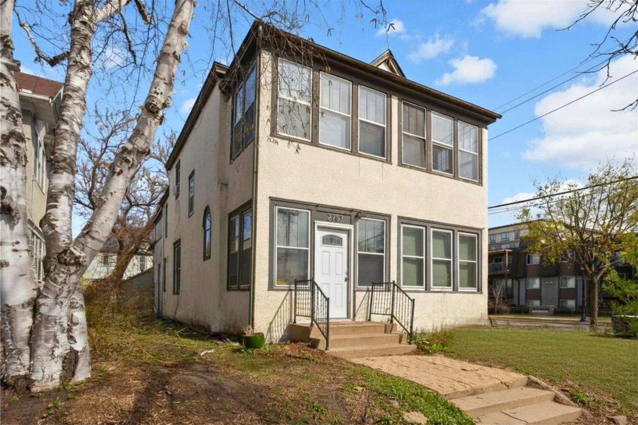2757 Fremont Avenue S