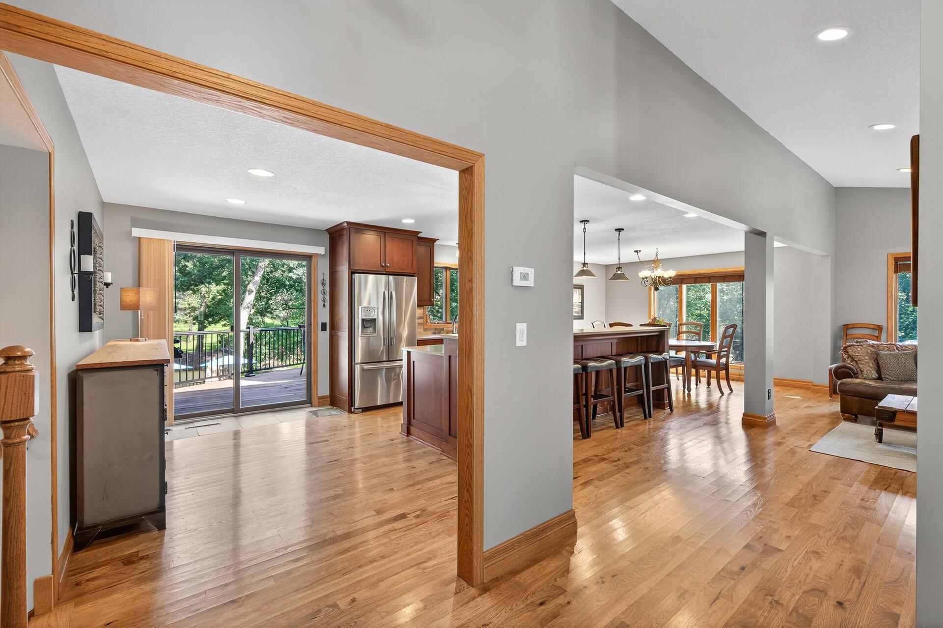 8727 Demontreville Trail N