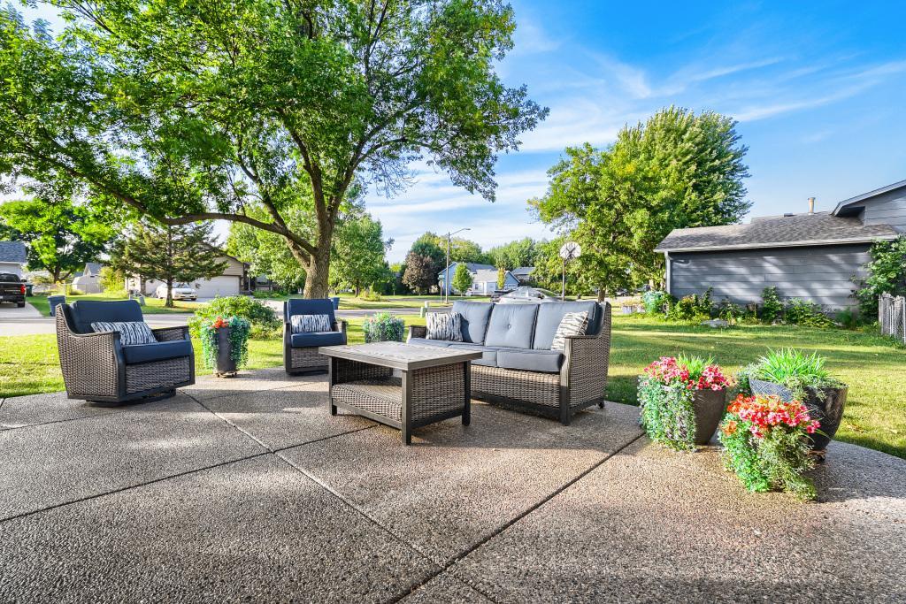Photo of 6078 Kalland Drive NE, Albertville, MN 55301 (MLS # 7145046)