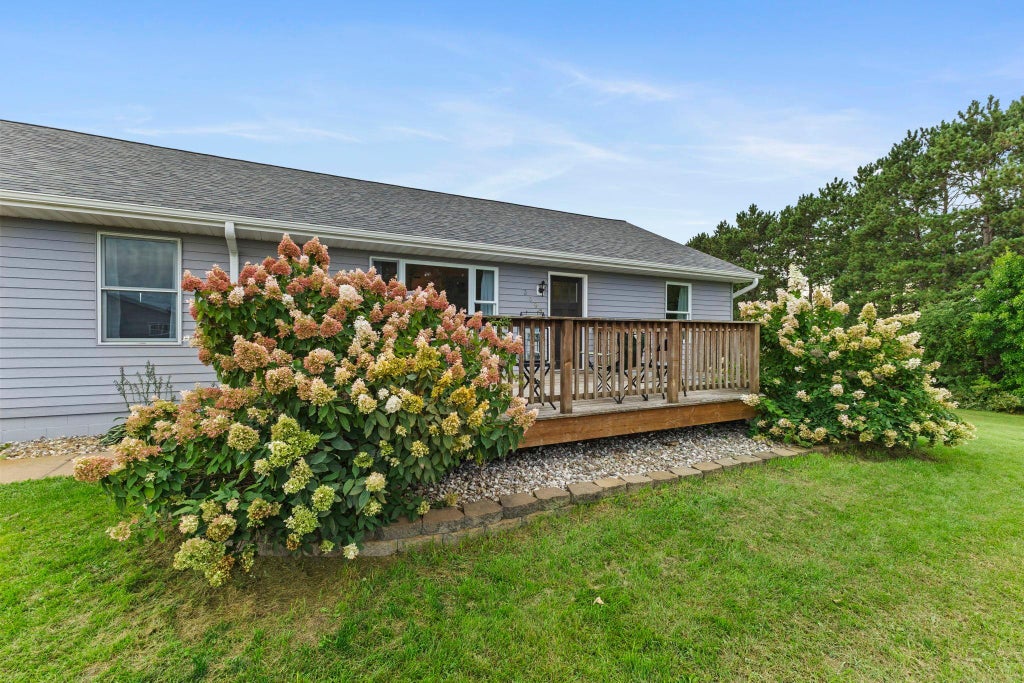 Photo of 3382 Highway 95 NW, Cambridge, MN 55008 (MLS # 7145438)
