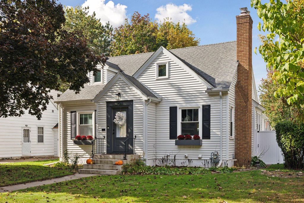 Photo of 3900 Xenwood Avenue S, Saint Louis Park, MN 55416 (MLS # 7024871)