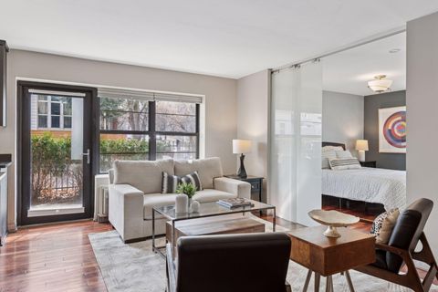 2201 3rd Avenue S 102 Minneapolis MN 55404