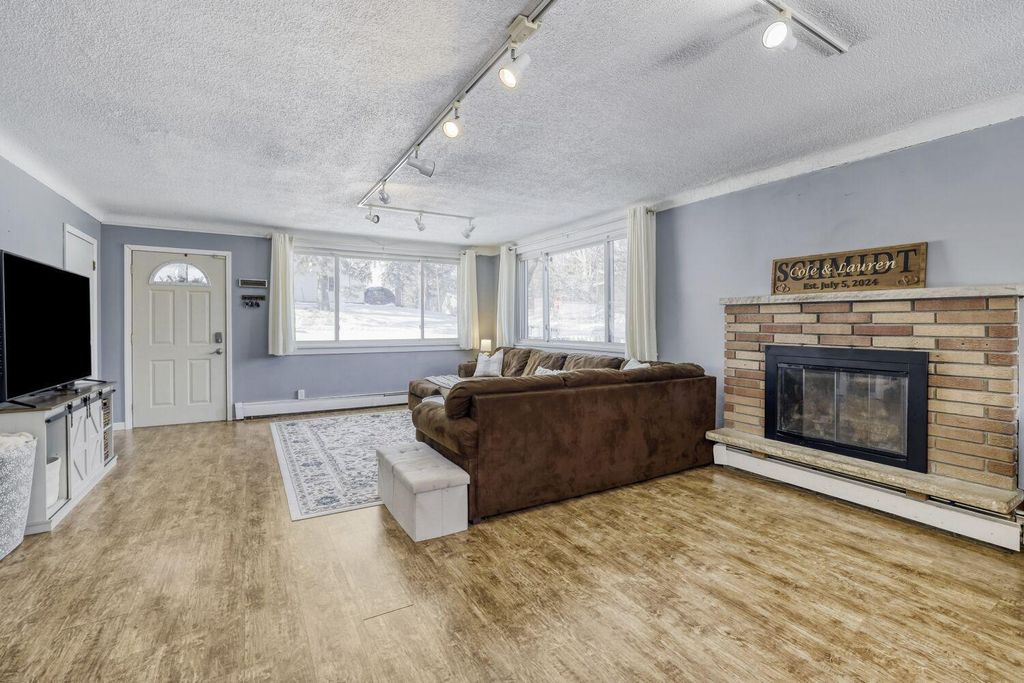 Photo of 1800 Edward Street, Maplewood, MN 55109 (MLS # 7017541)