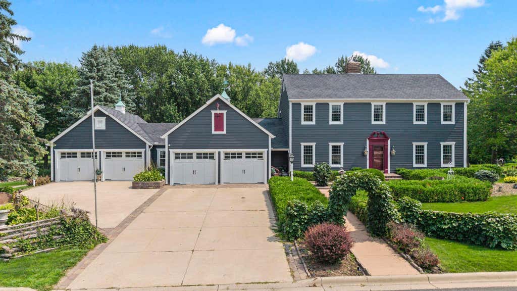 Photo of 1001 Windcrest Drive SE, New Prague, MN 56071 (MLS # 7126098)