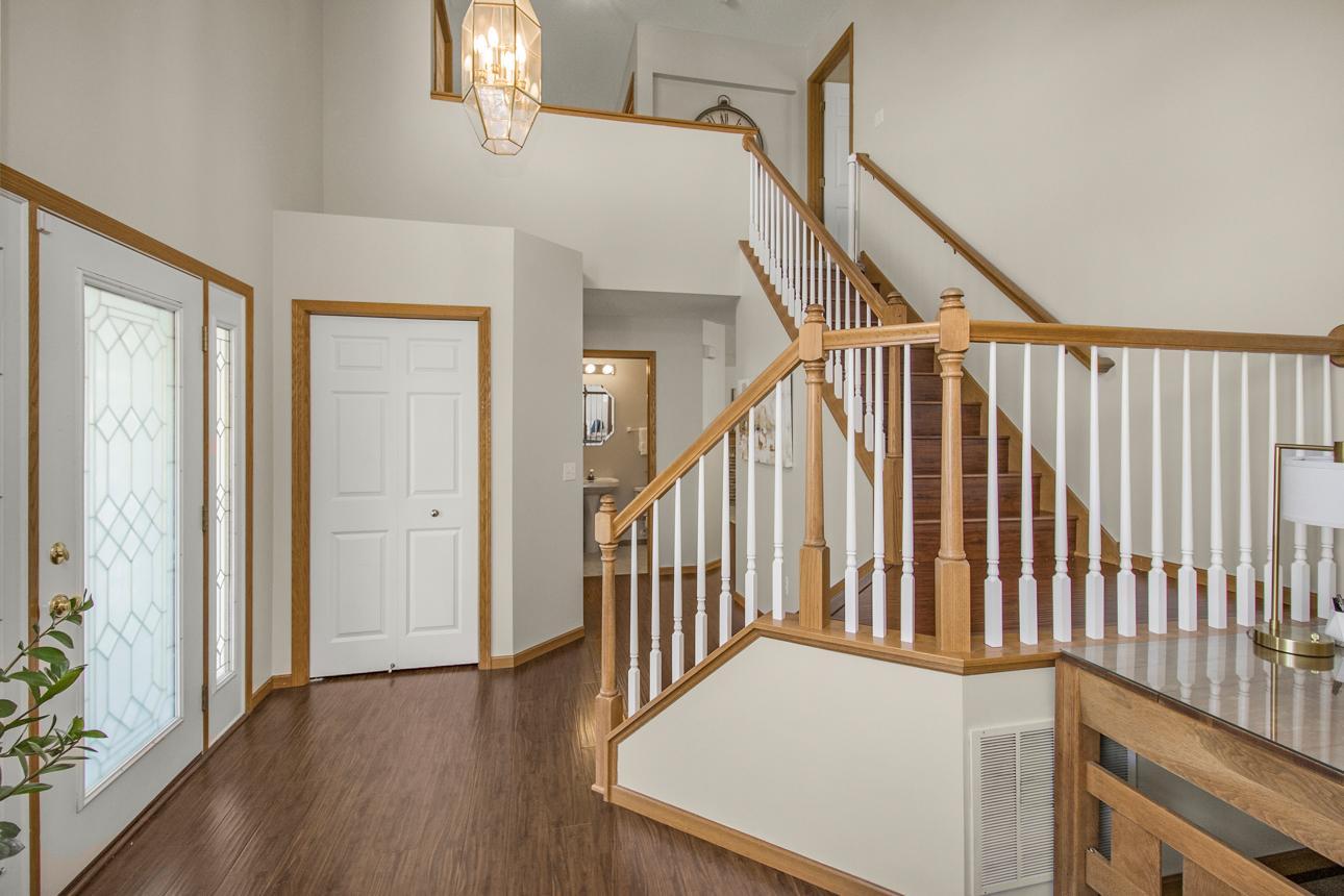 4132 Oakbrooke Curve