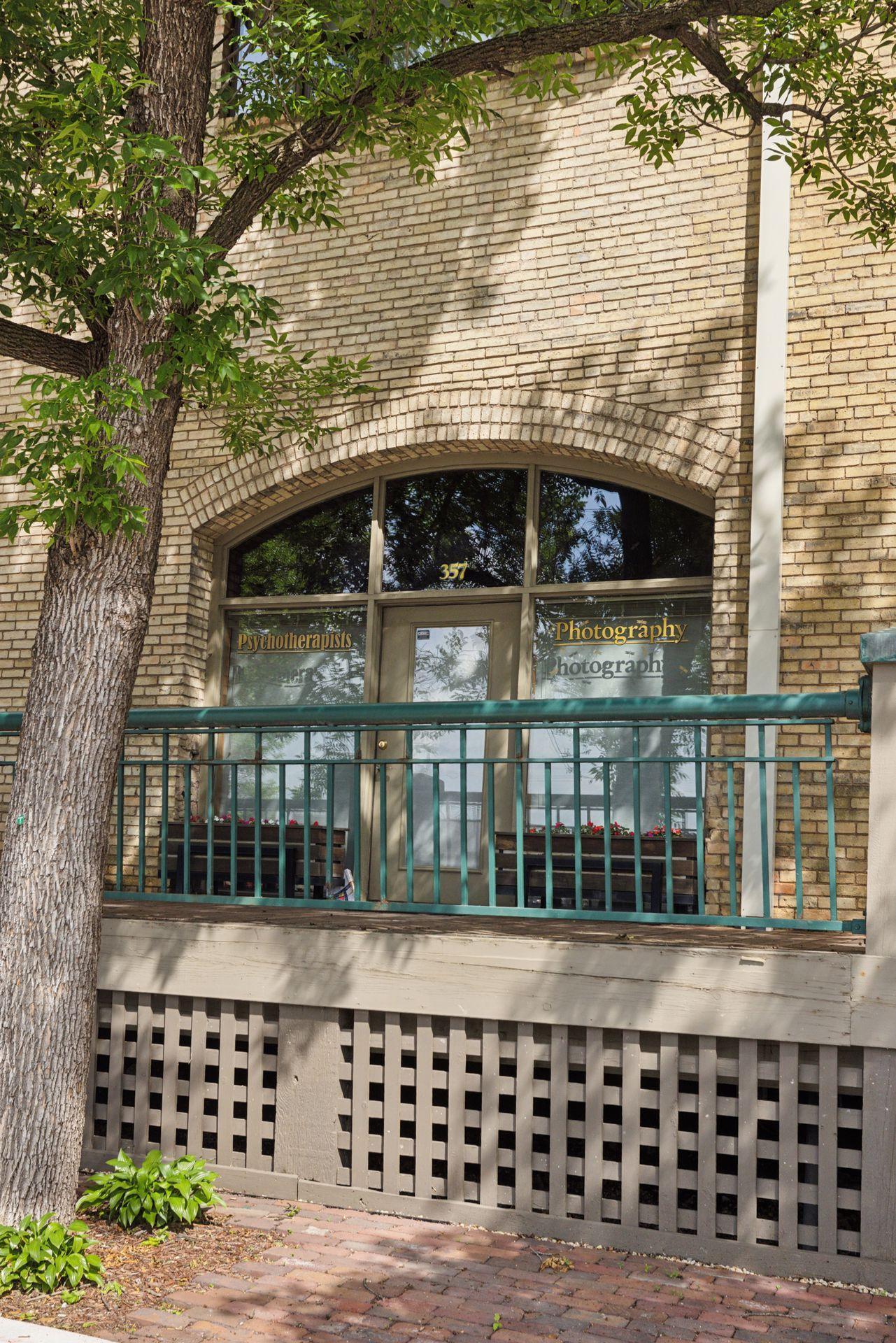 357 Kellogg Boulevard E 8