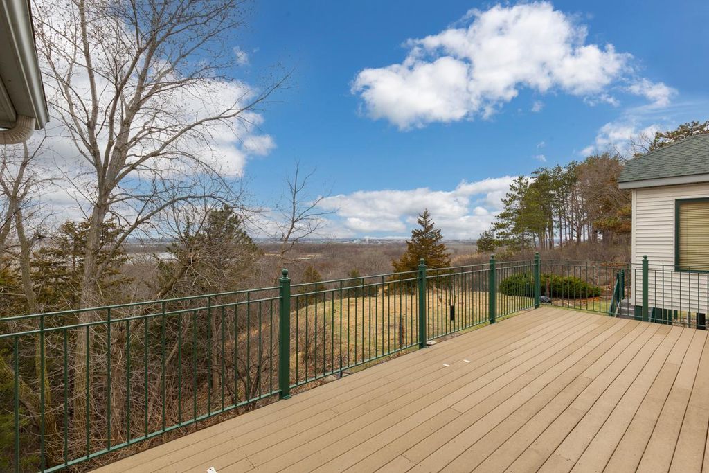 Photo of 10471 Spyglass Drive, Eden Prairie, MN 55347 (MLS # 7051033)