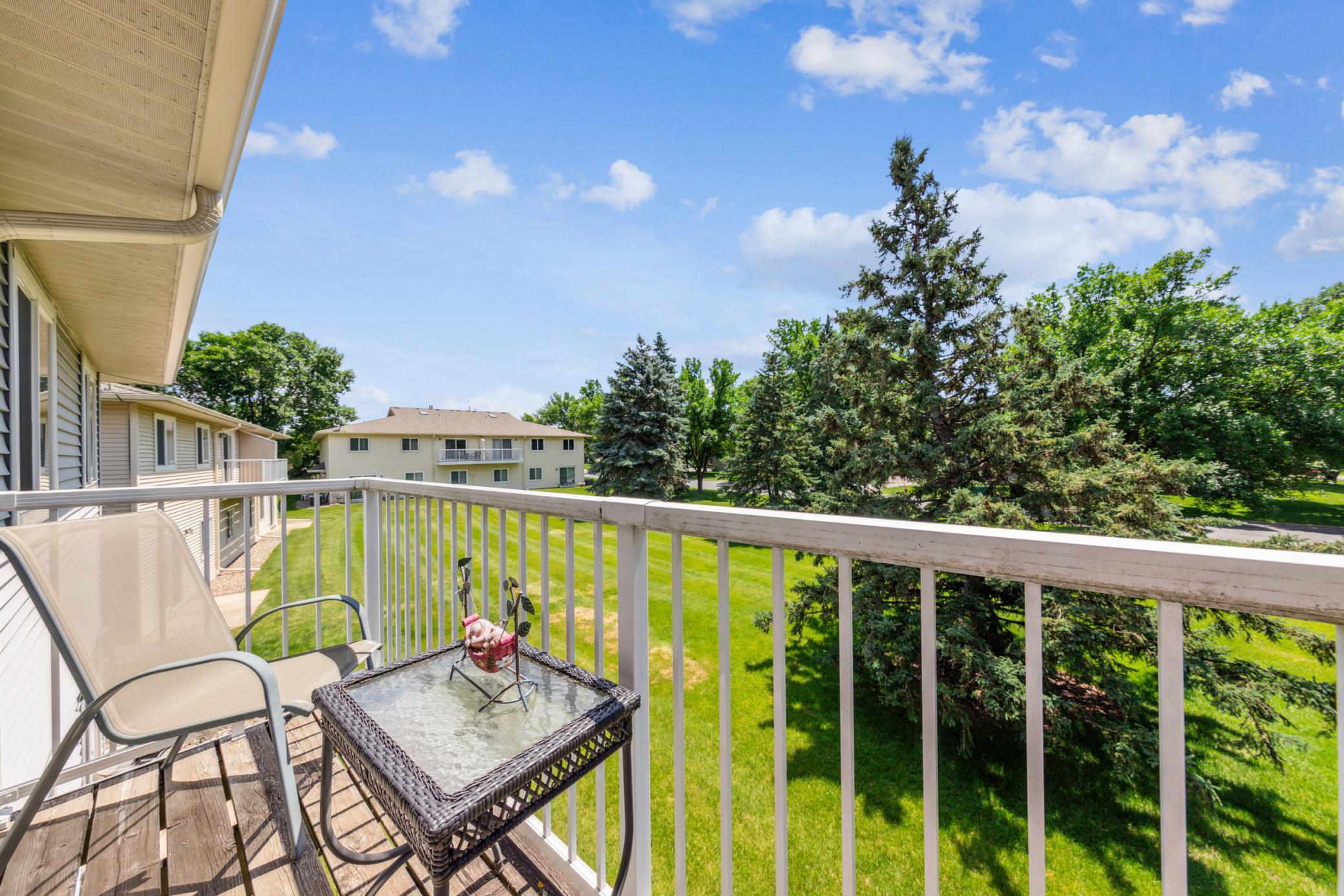 1011 Pond View Court