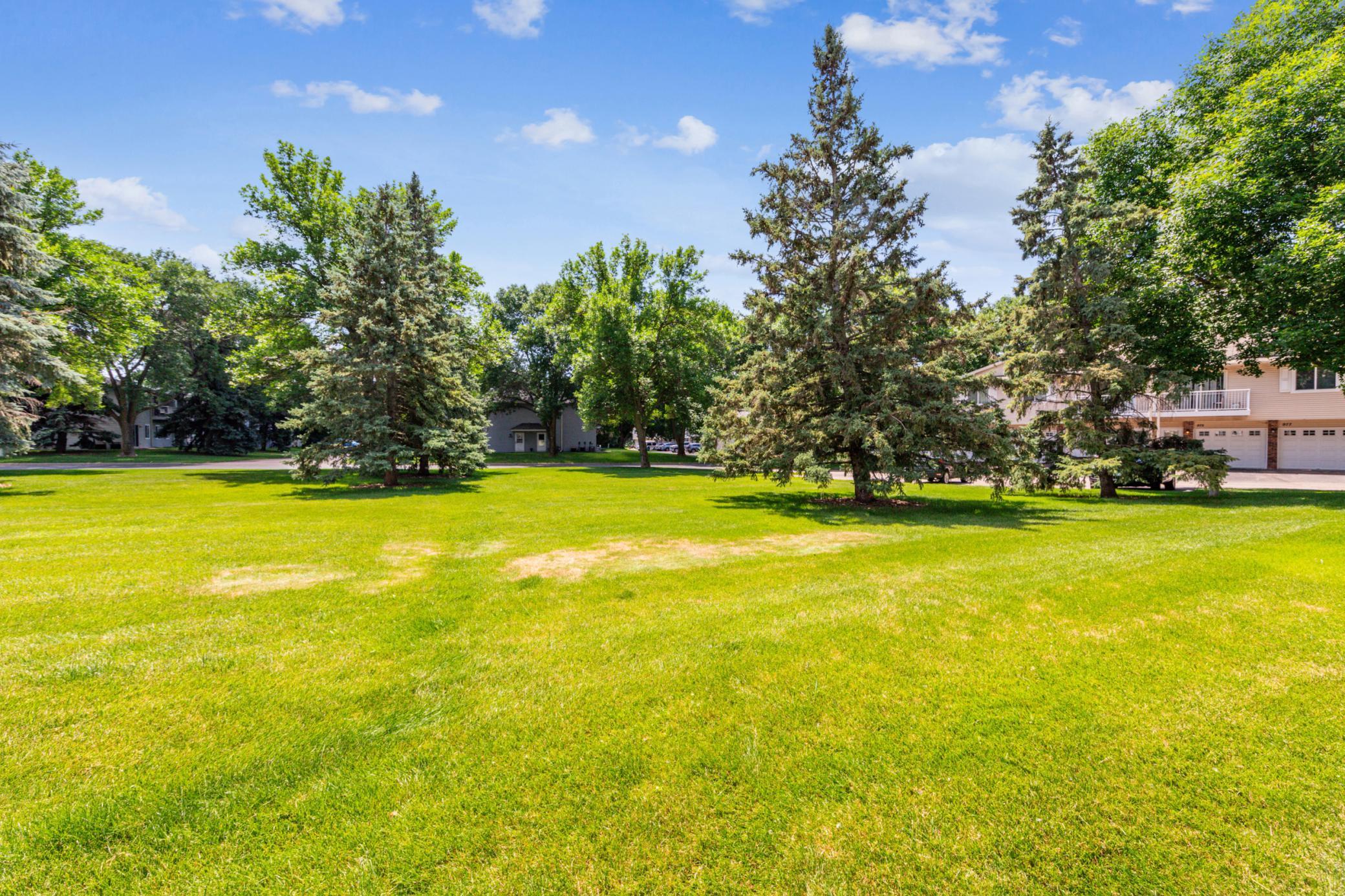 1011 Pond View Court