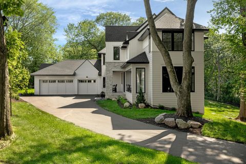 260 Eastwood Court Chanhassen MN 55317