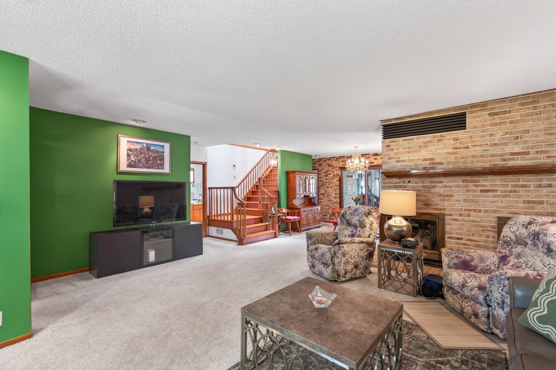 2307 Mckinley Street NE