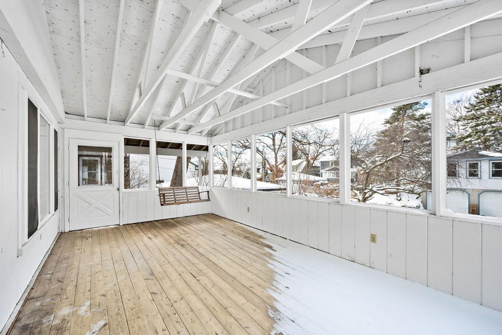 Photo of 80 Oak Street, Mahtomedi, MN 55115 (MLS # 7037990)