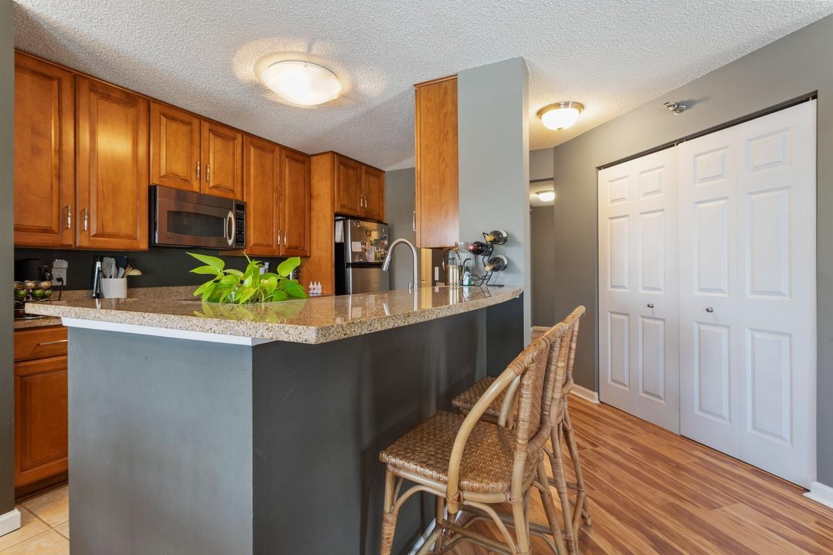 6157 Chasewood Parkway 201