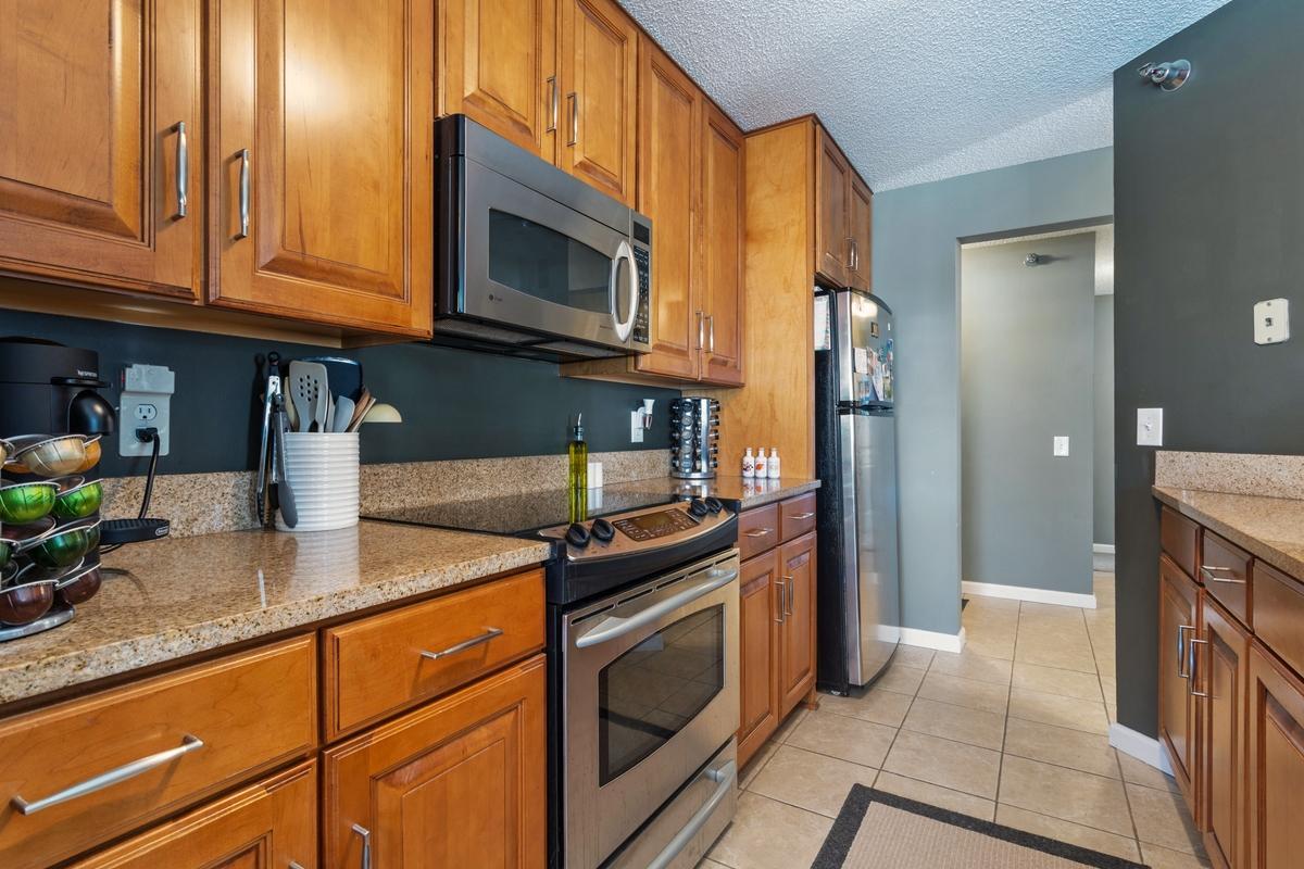 6157 Chasewood Parkway 201