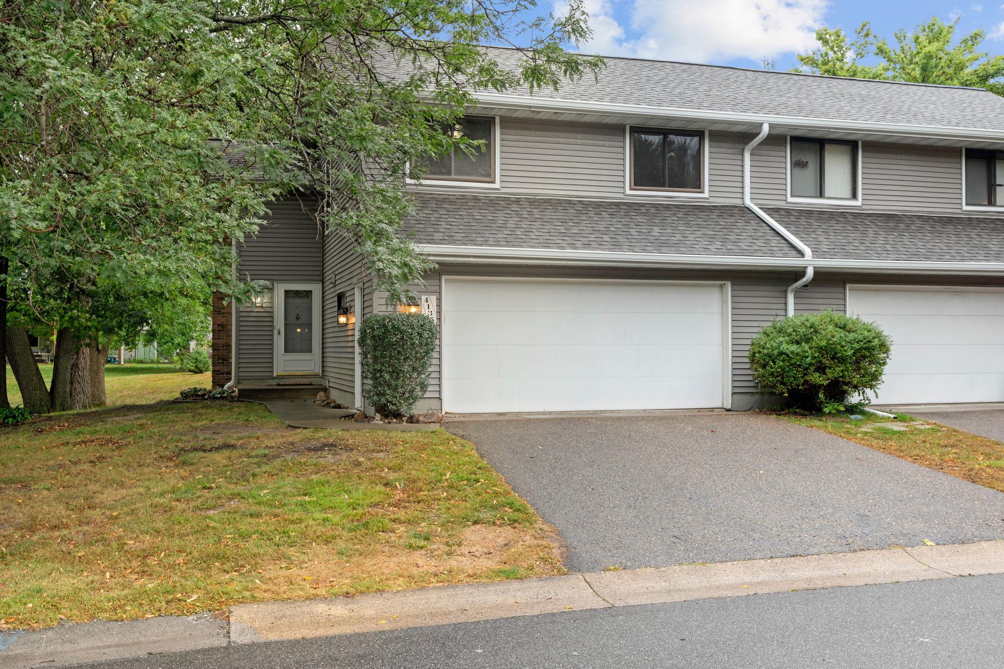 4135 Shirlee Lane S