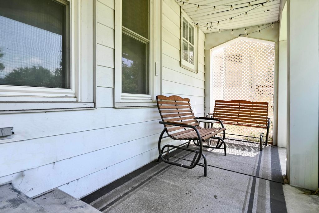 Photo of 214 E Howard Street, Winona, MN 55987 (MLS # 7111909)
