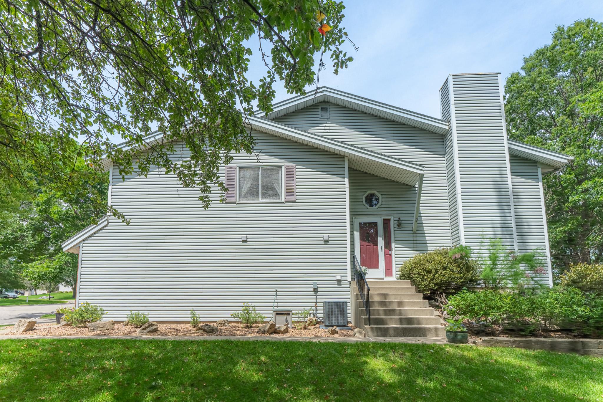 417 Wood Way