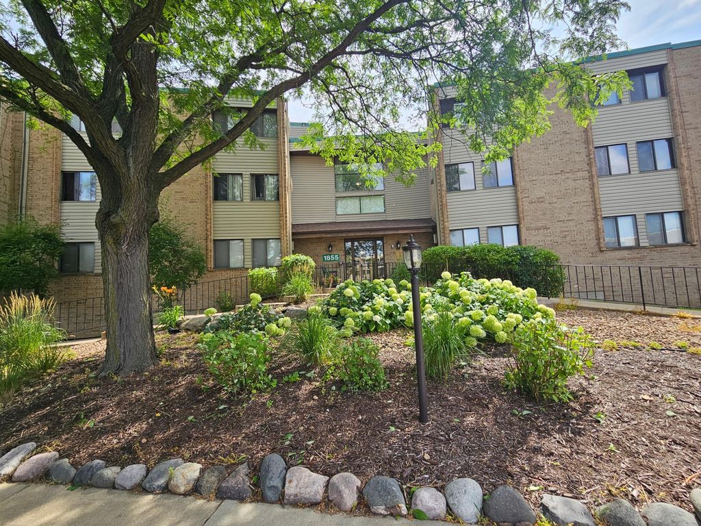 Photo of 1855 Silver Bell Road #314, Eagan, MN 55122 (MLS # 7044350)