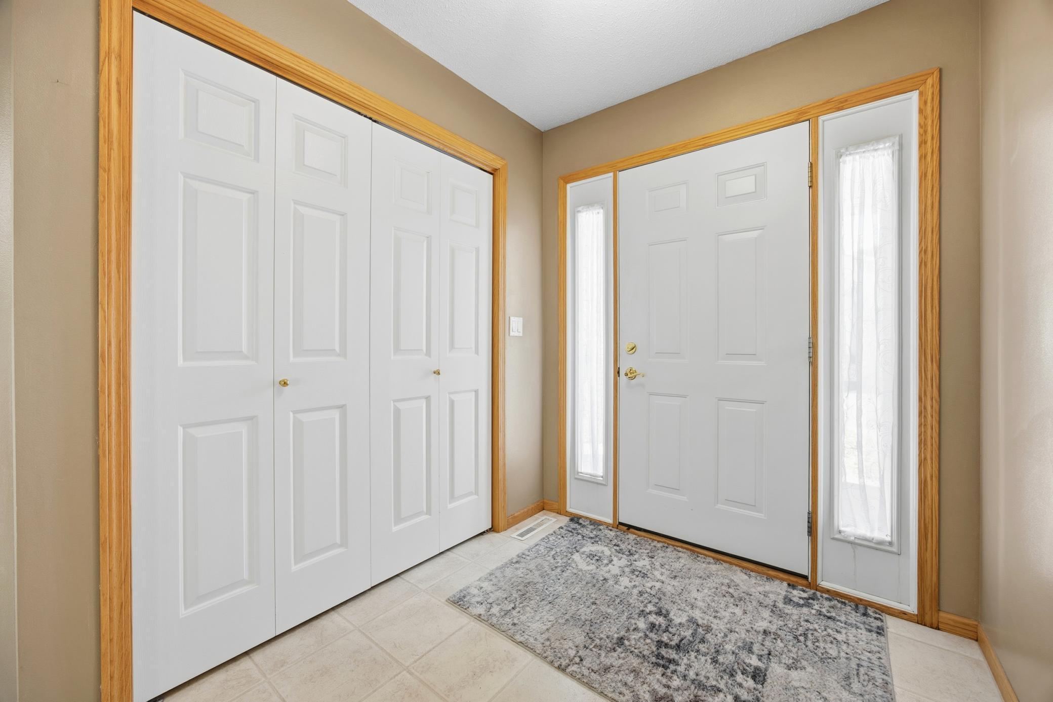 Fargo, North Dakota 58104, United States, 5 Bedrooms Bedrooms, ,3 BathroomsBathrooms,Residential,Pending Sale,250147