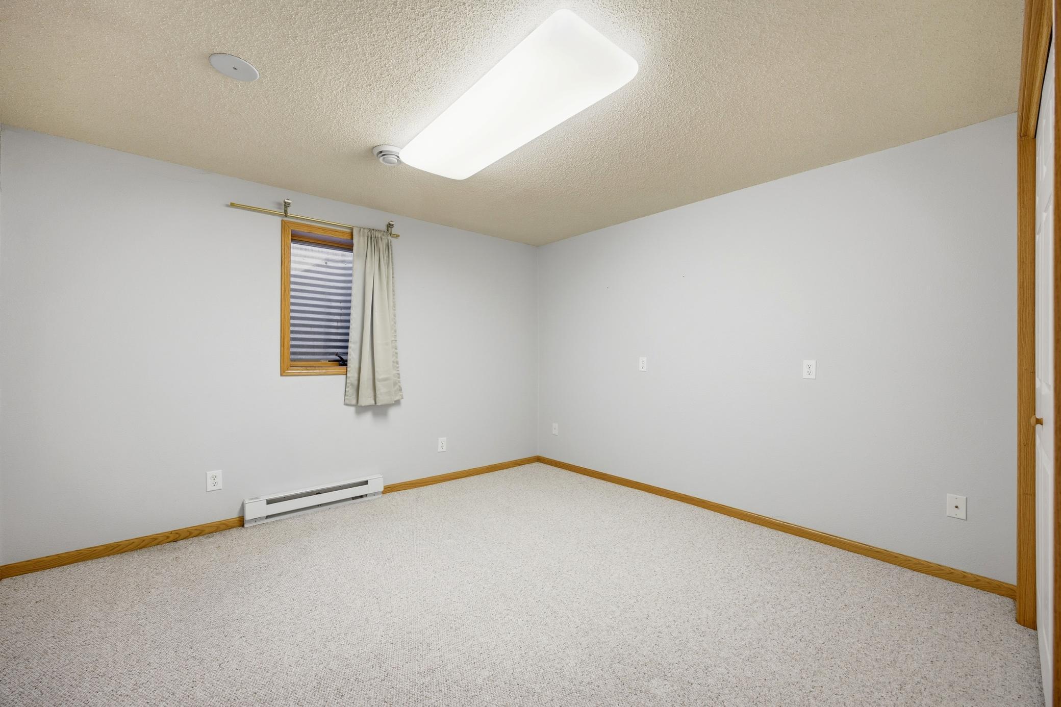 Fargo, North Dakota 58104, United States, 5 Bedrooms Bedrooms, ,3 BathroomsBathrooms,Residential,Pending Sale,250147