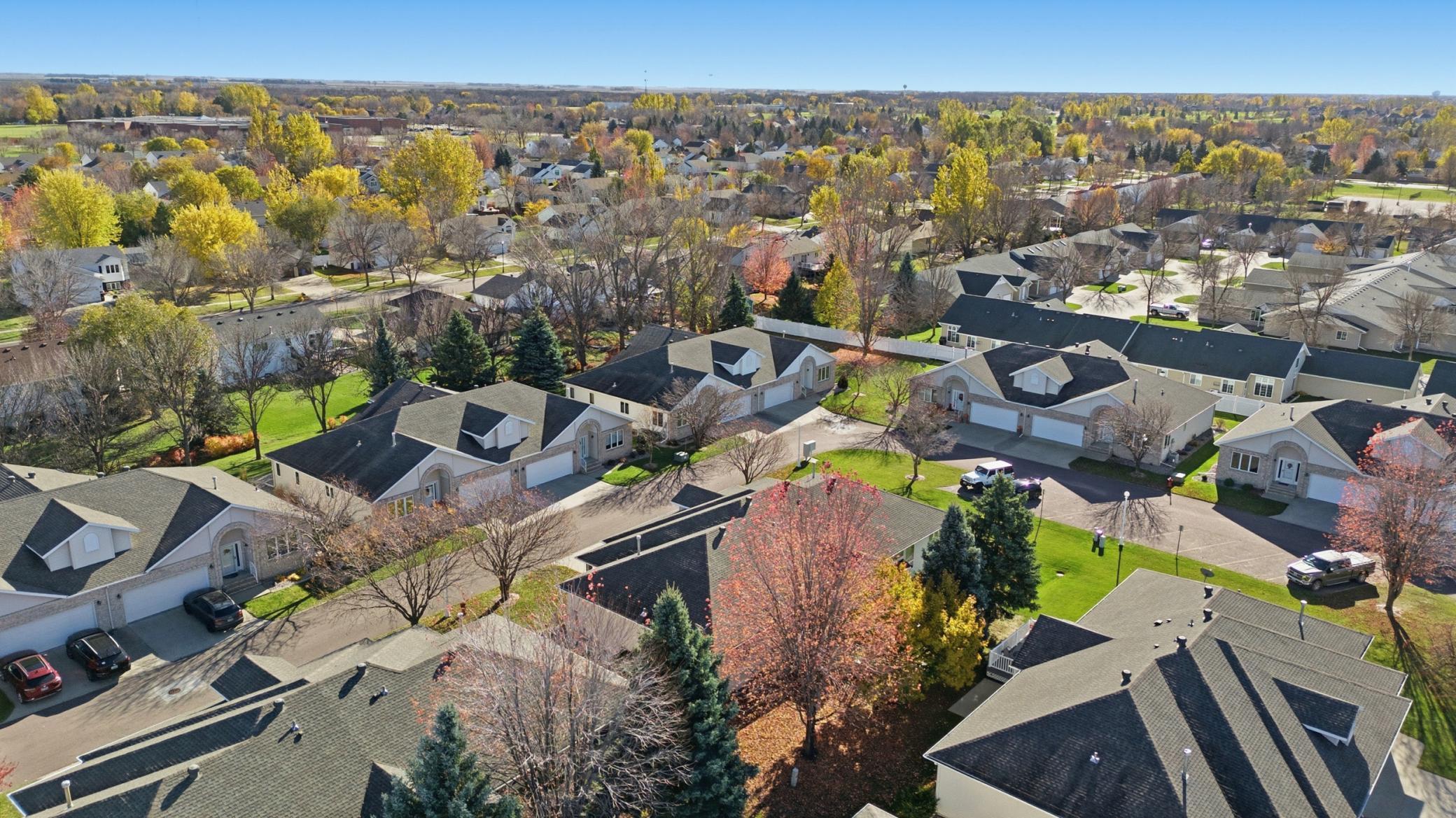 Fargo, North Dakota 58104, United States, 5 Bedrooms Bedrooms, ,3 BathroomsBathrooms,Residential,Pending Sale,250147